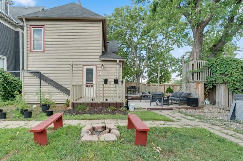 City Oasis Awaits Cozy DT Home With Hot Tub Vikings Minneapolis Exterior photo